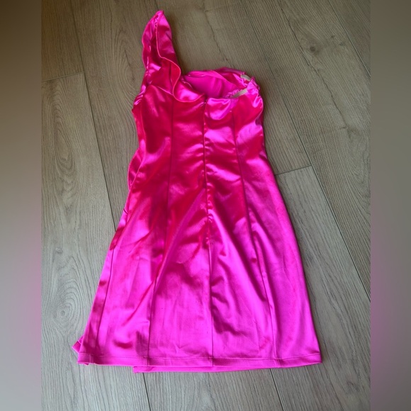 Lucy in the Sky Satin One Shoulder Hot Pink Midi Dress Small - Picture 4 of 4